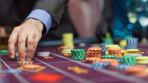 Зеркало Casino Wilder